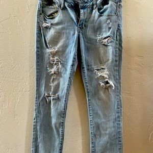 Women’s American Eagle Ripped Jeans